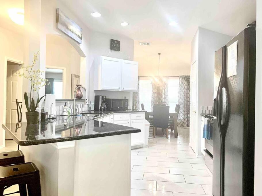 Modern Updates - Great Location - King Bed- Bmt San Antonio Esterno foto