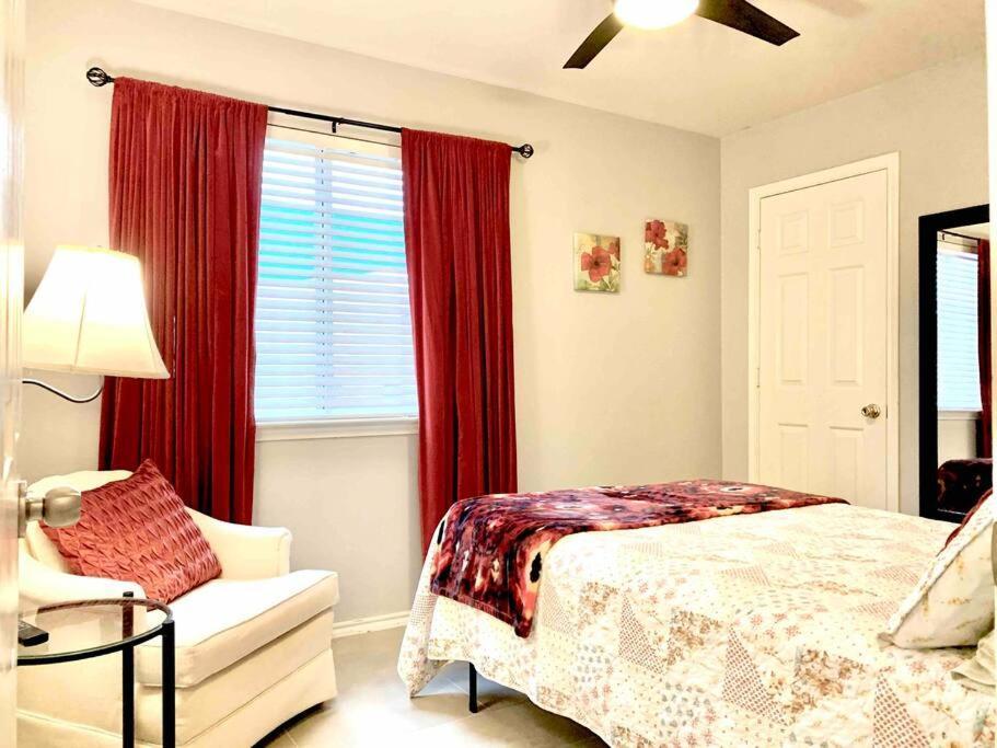 Modern Updates - Great Location - King Bed- Bmt San Antonio Esterno foto